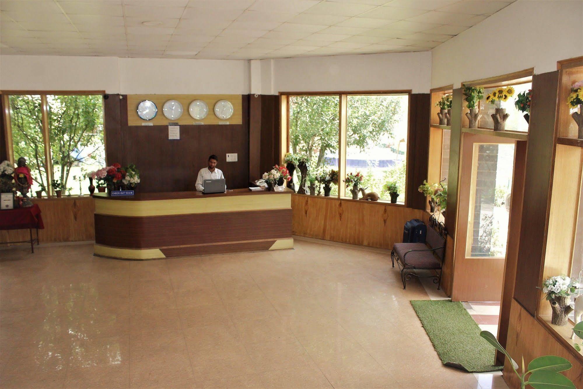 Hilltone Resorts & Spa Manali  Luaran gambar